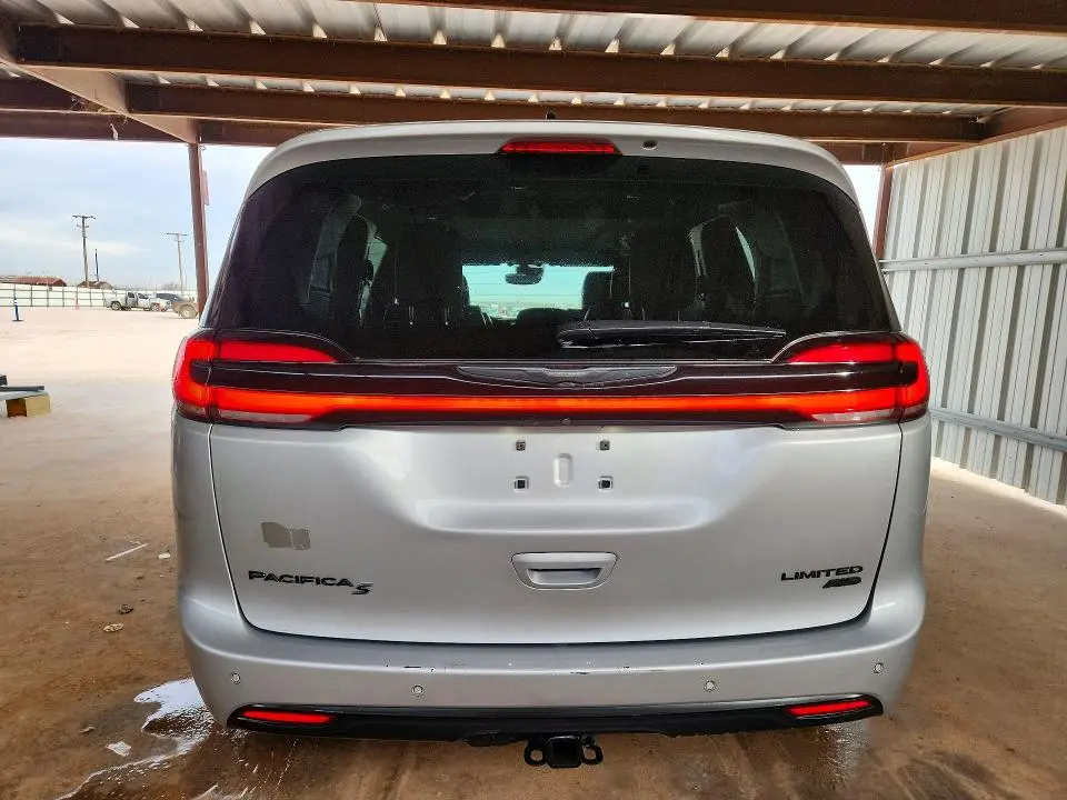 2023 CHRYSLER PACIFICA LIMITED  