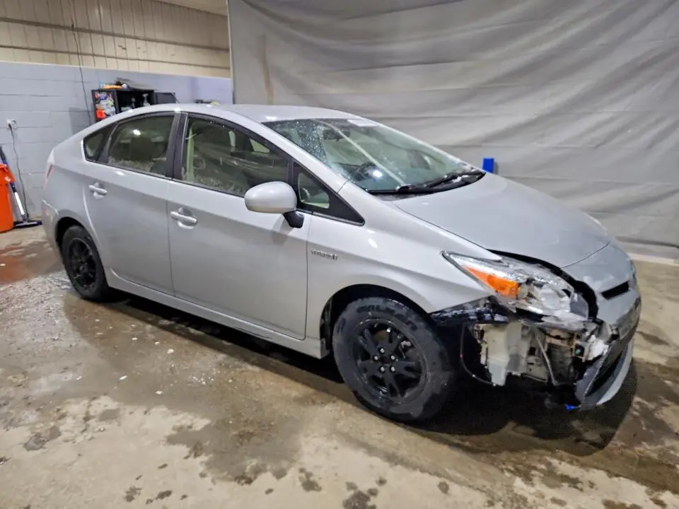 2012 TOYOTA PRIUS TWO  