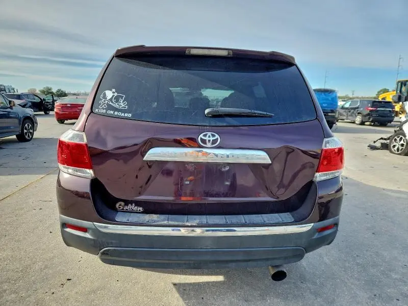2012 TOYOTA HIGHLANDER BASE  