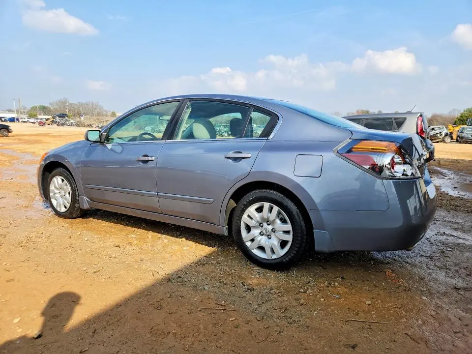 2010 NISSAN ALTIMA BASE  