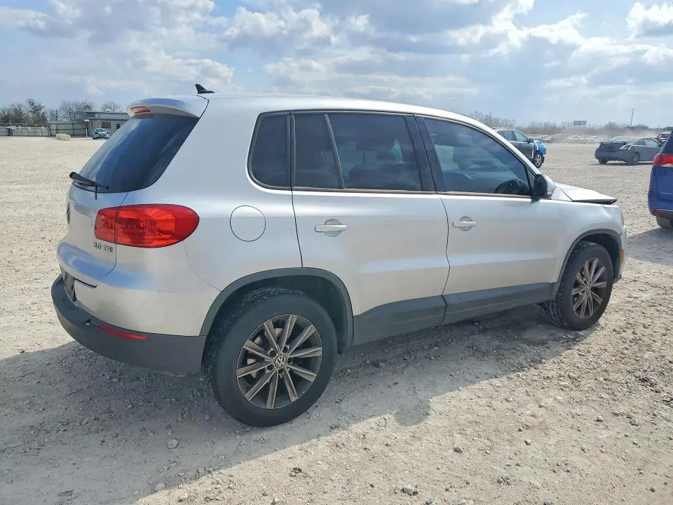 2014 VOLKSWAGEN TIGUAN S  