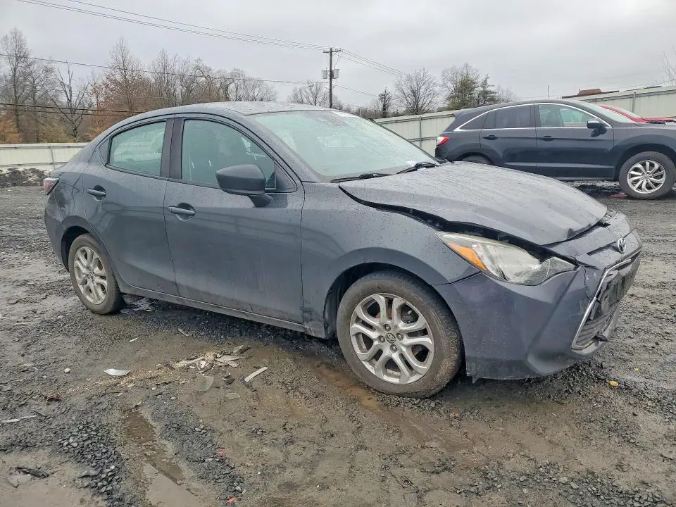 2017 TOYOTA YARIS IA BASE  