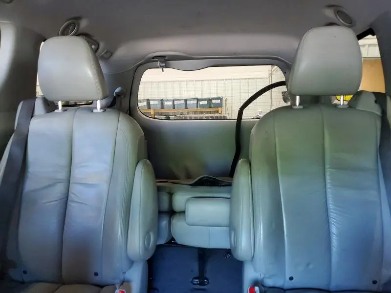 2011 TOYOTA SIENNA XLE 7-PASSENGER  