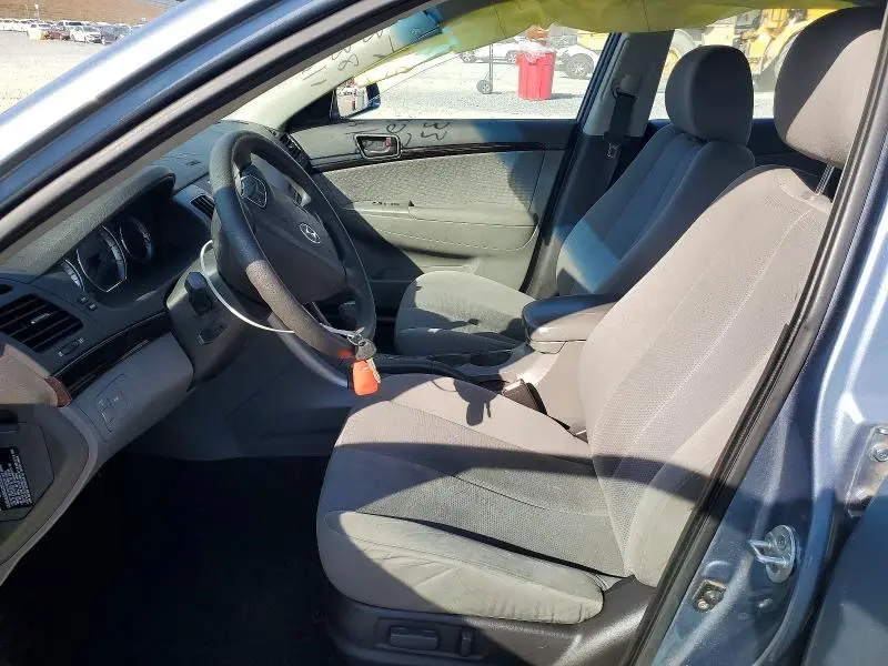 2010 HYUNDAI SONATA GLS  