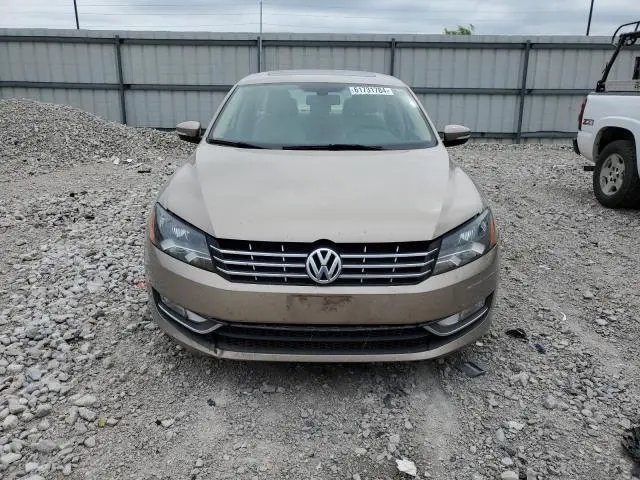 2015 VOLKSWAGEN PASSAT SEL  