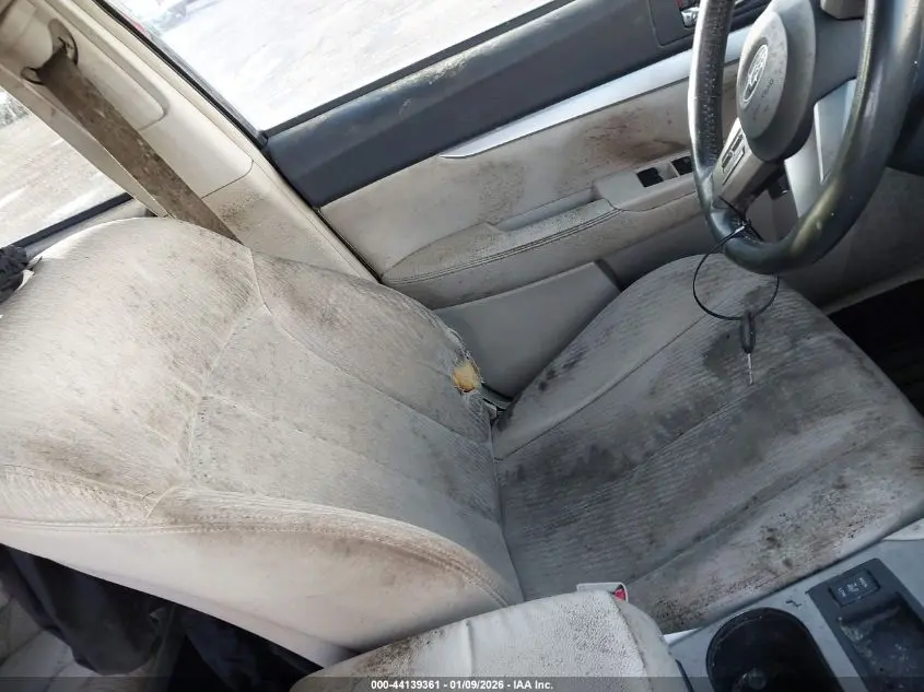 2010 SUBARU OUTBACK 2.5I PREMIUM