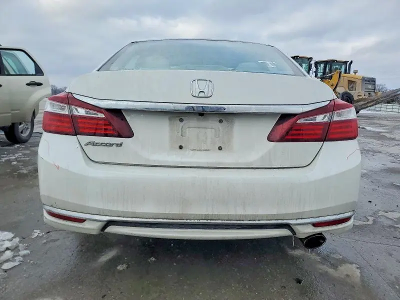 2017 HONDA ACCORD LX  
