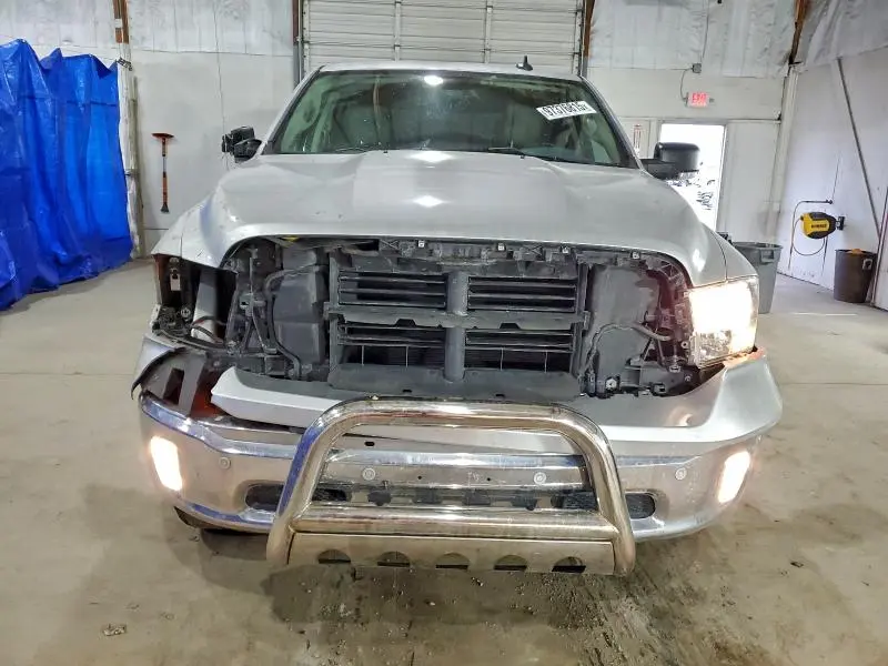 2017 RAM 1500 SLT  