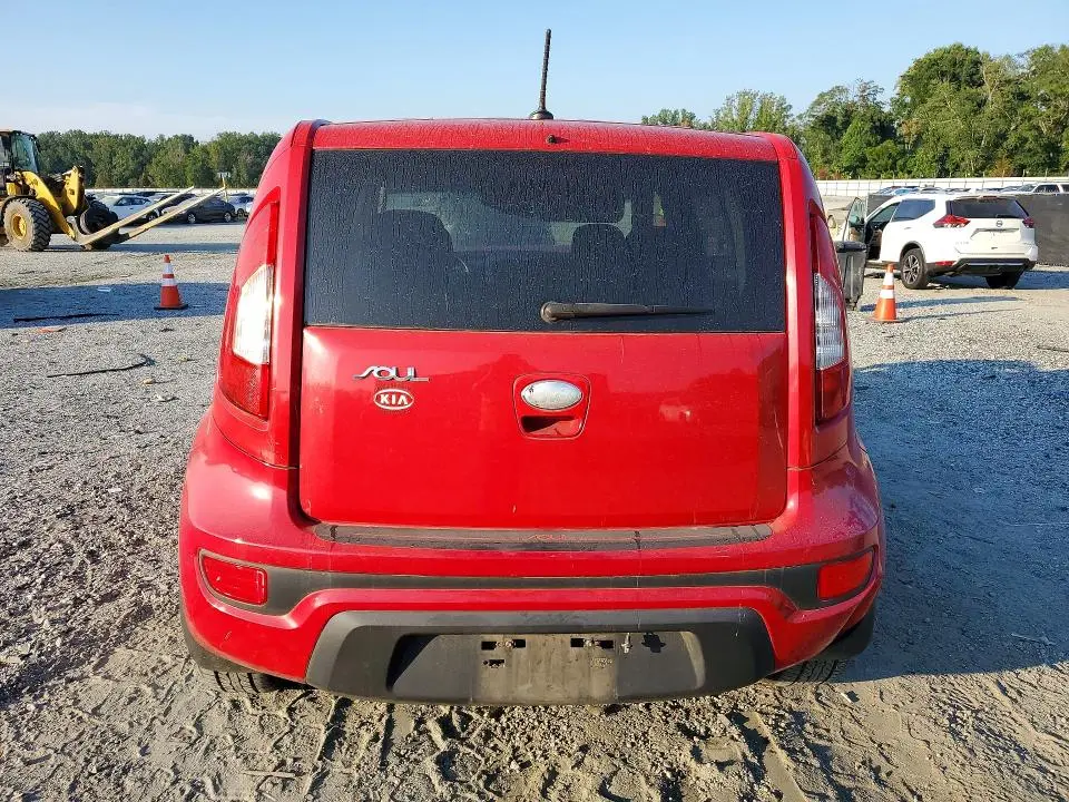 2013 KIA SOUL +  