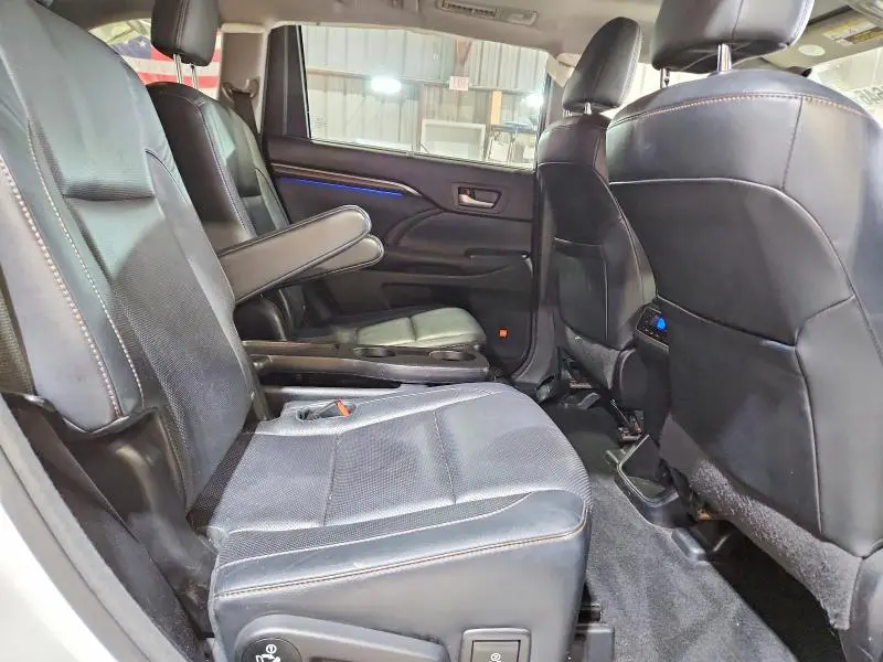 2014 TOYOTA HIGHLANDER LIMITED  