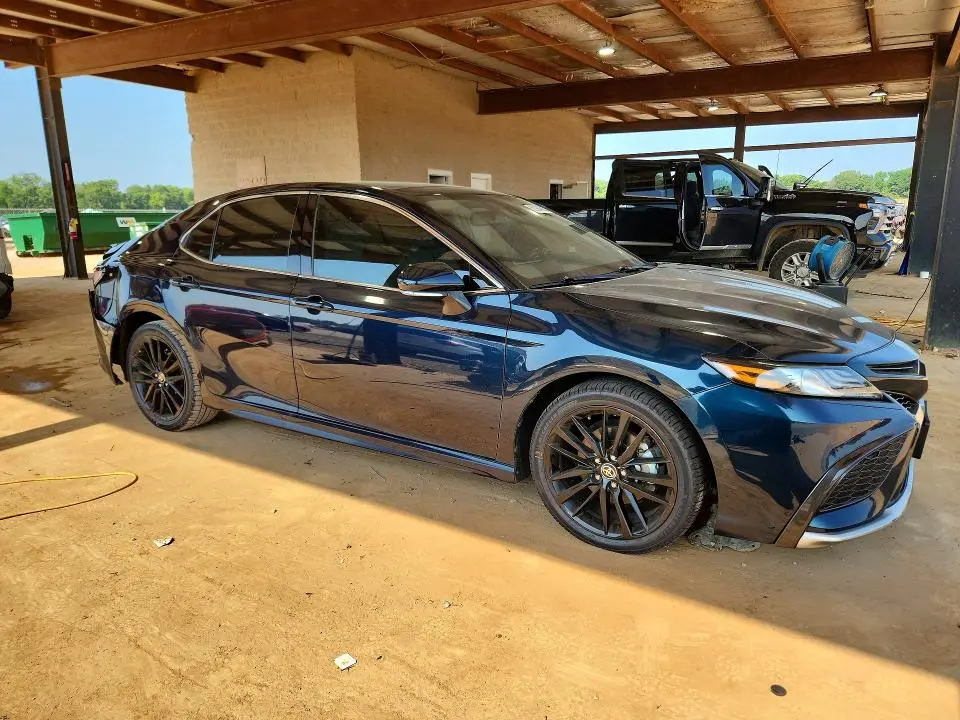 2021 TOYOTA CAMRY XSE  