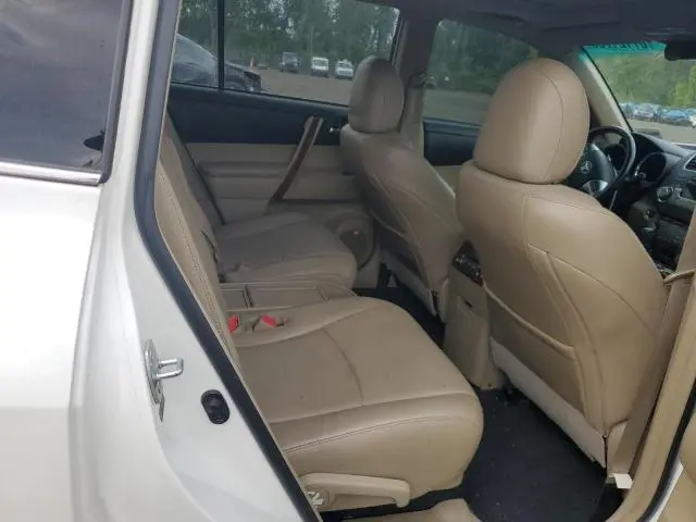 2011 TOYOTA HIGHLANDER LIMITED  