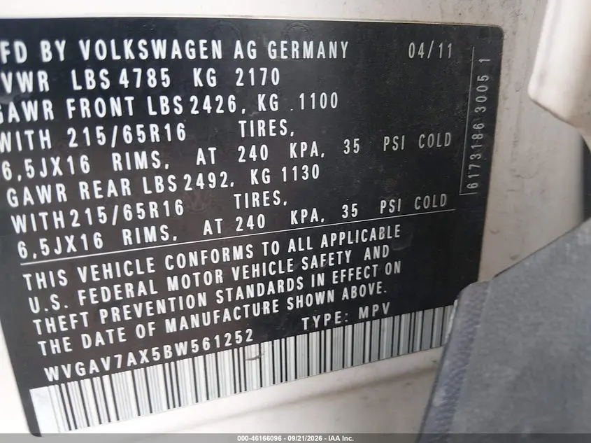 2011 VOLKSWAGEN TIGUAN S