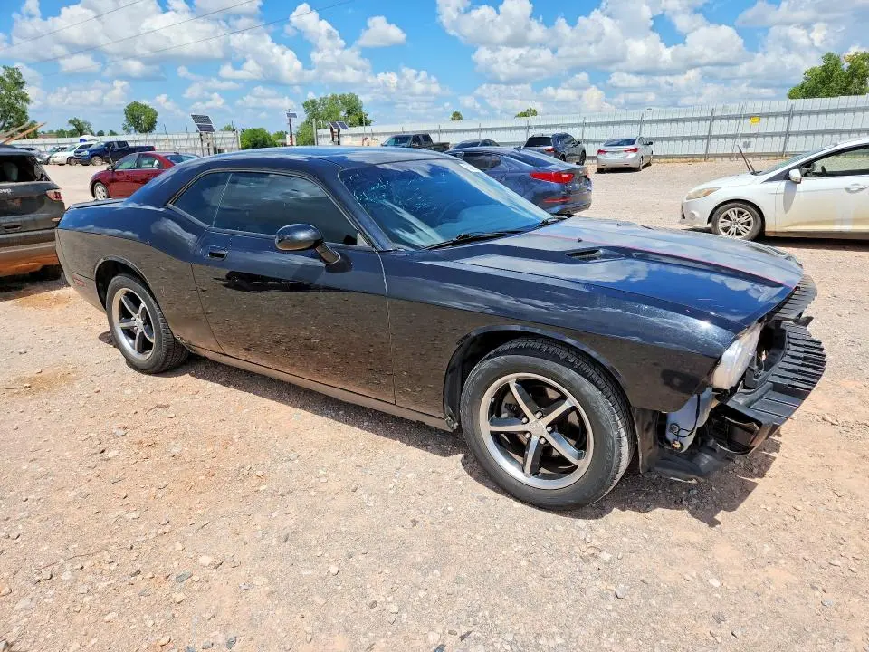 2010 DODGE CHALLENGER SE  