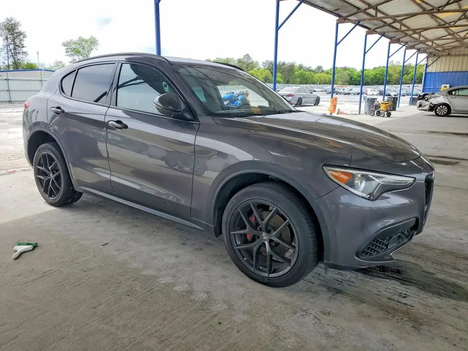 2019 ALFA ROMEO STELVIO   