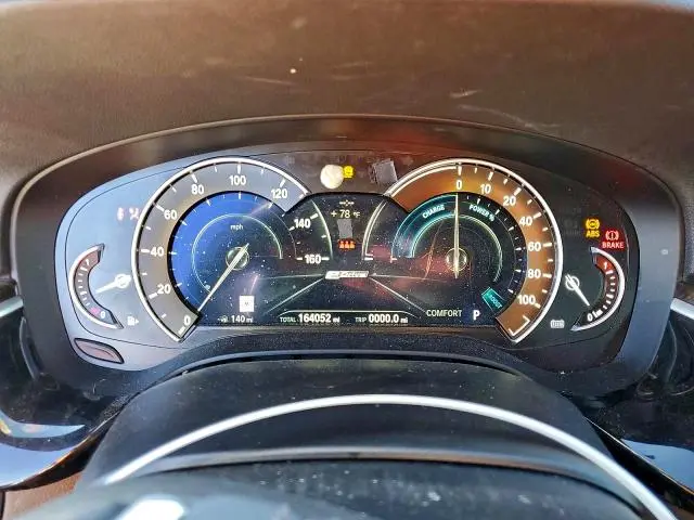2019 BMW 530E   