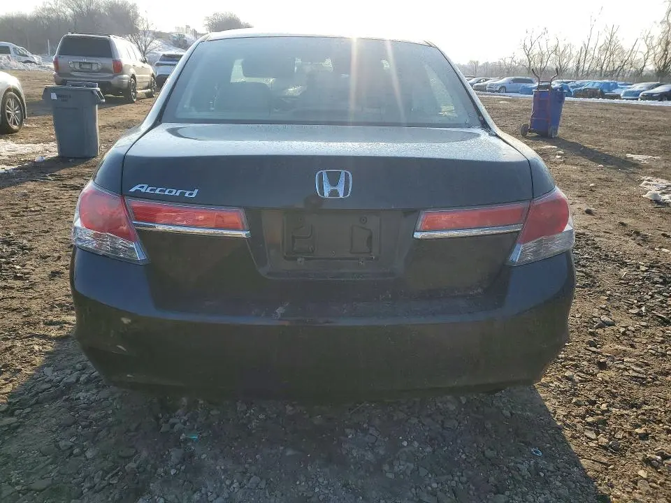 2012 HONDA ACCORD LX  