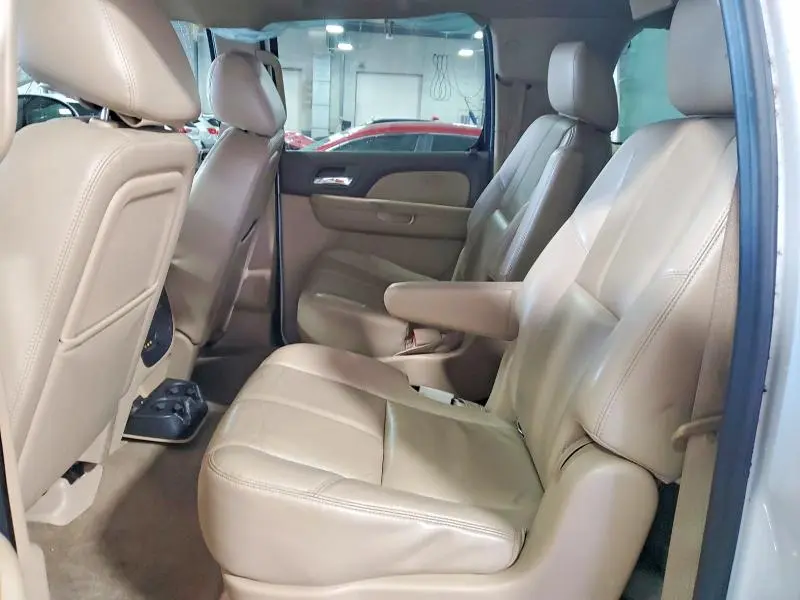 2013 GMC YUKON XL K1500 SLT  