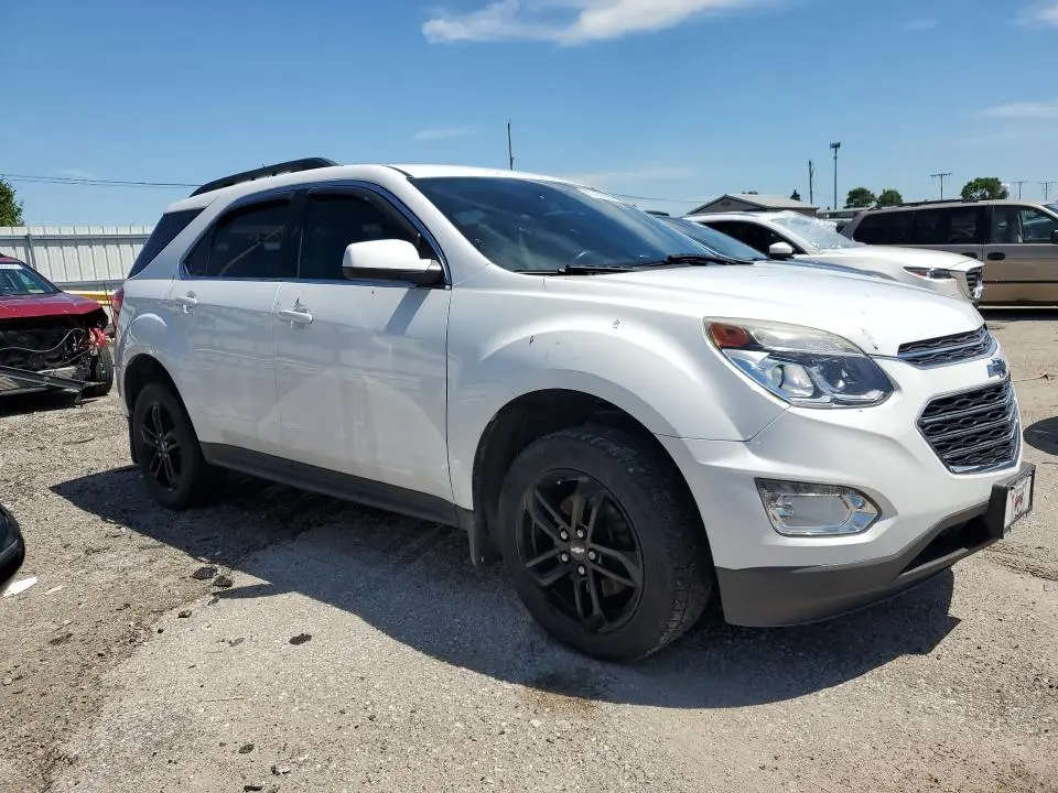 2017 CHEVROLET EQUINOX LT  