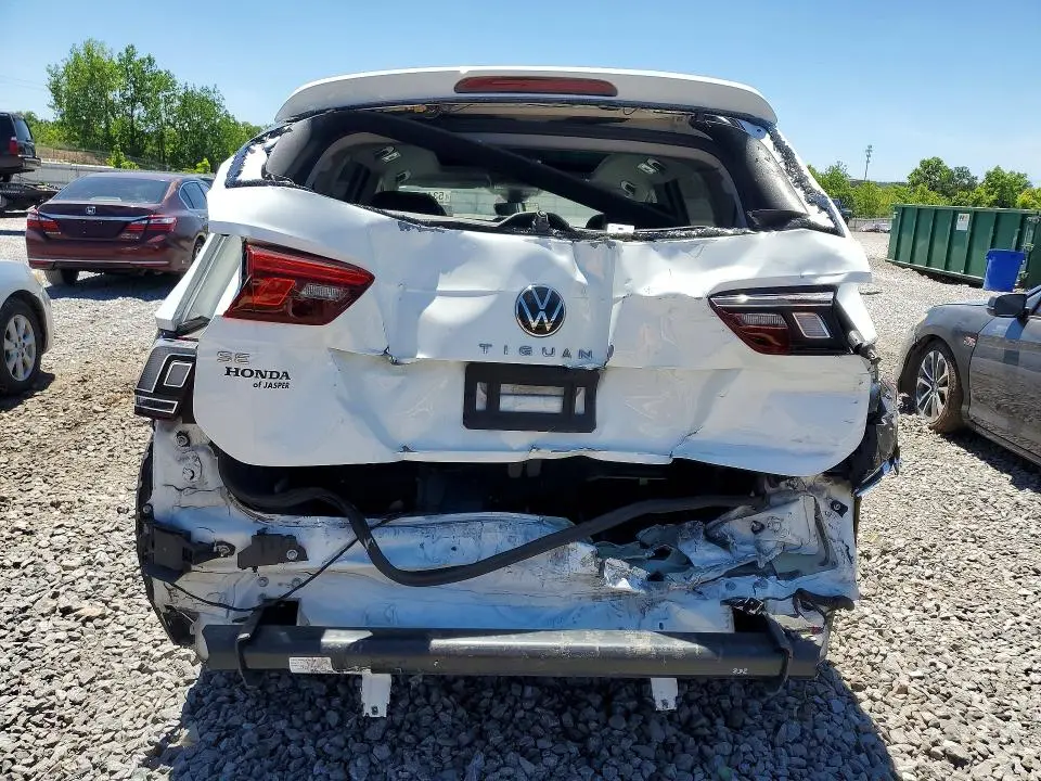 2022 VOLKSWAGEN TIGUAN SE  