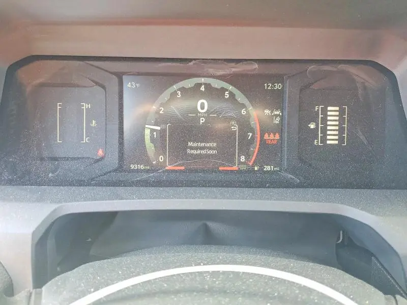 2024 TOYOTA TACOMA SR5  