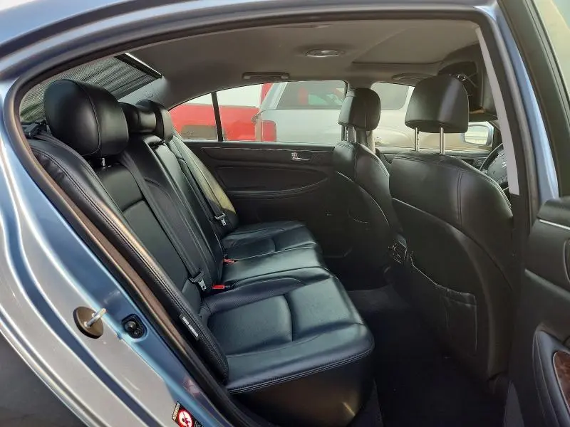 2010 HYUNDAI GENESIS 3.8L  