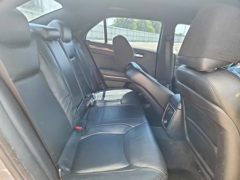 2012 CHRYSLER 300 LIMITED  