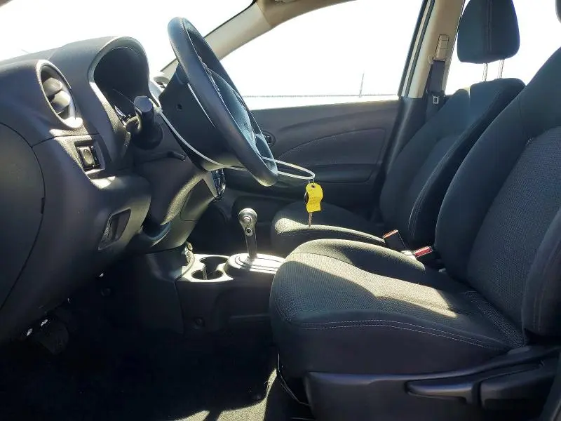 2019 NISSAN VERSA SV  