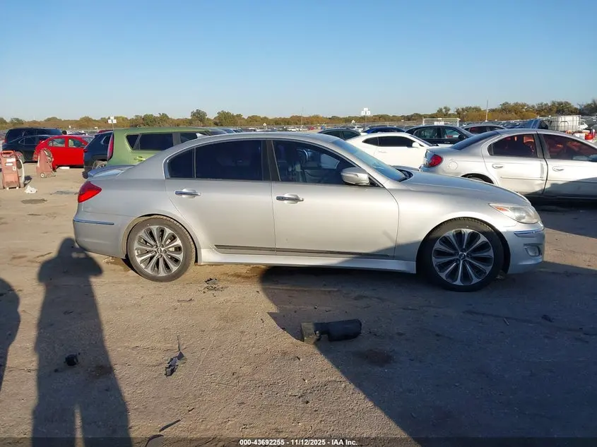 2012 HYUNDAI GENESIS 4.6