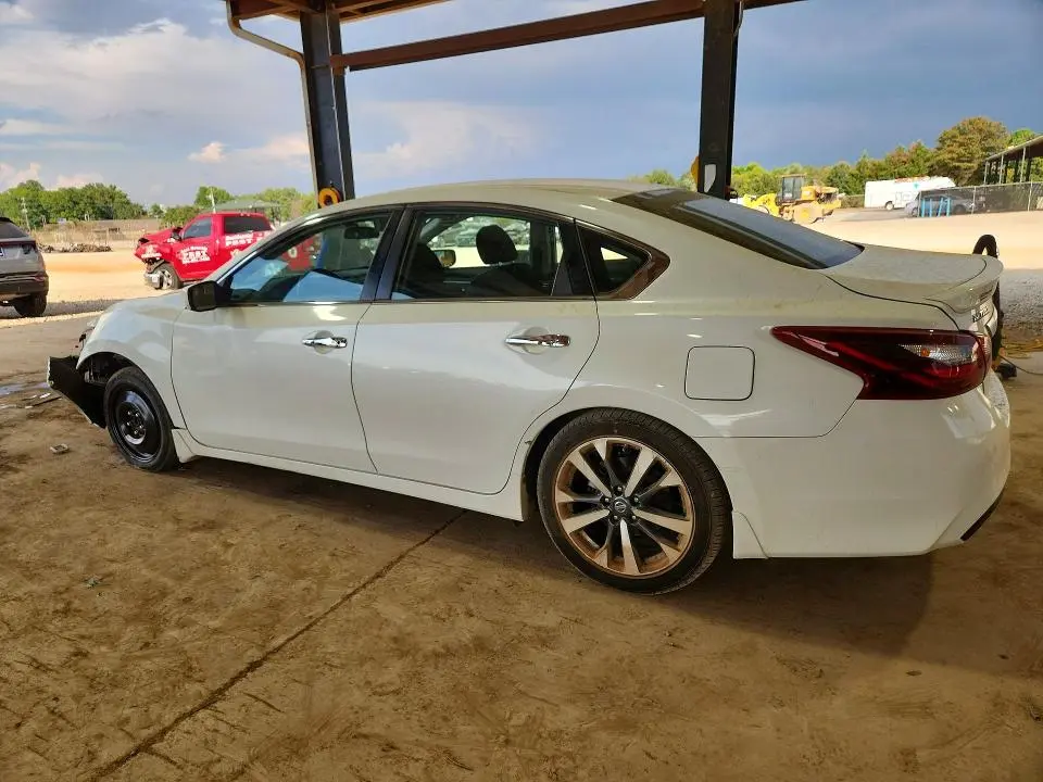 2017 NISSAN ALTIMA 2.5 SR  