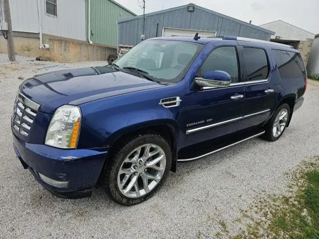 2012 CADILLAC ESCALADE ESV LUXURY  