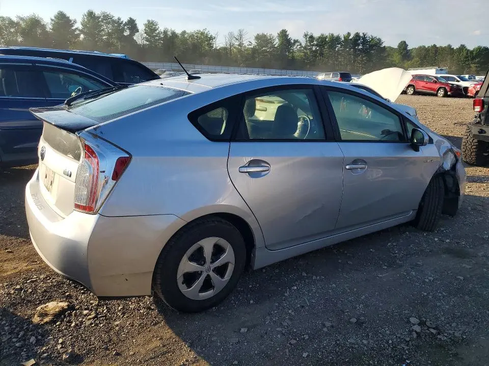 2013 TOYOTA PRIUS THREE  