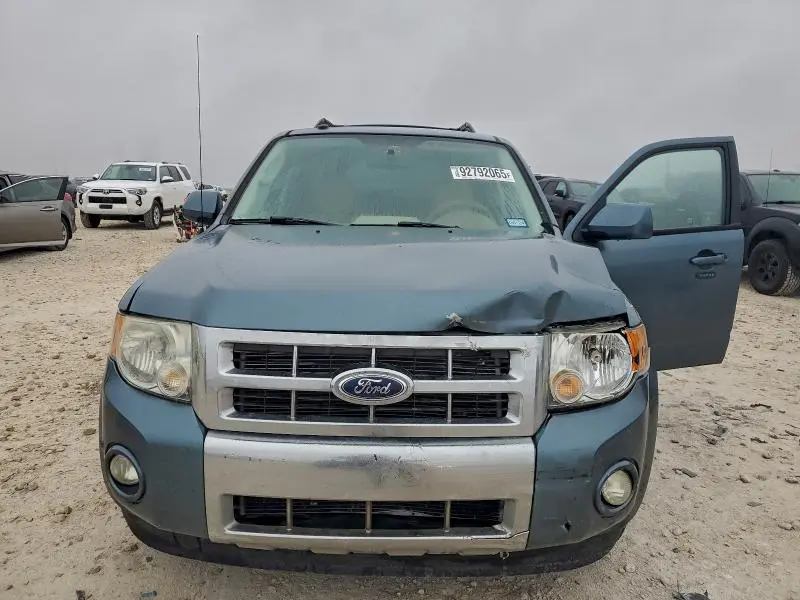 2011 FORD ESCAPE LIMITED  