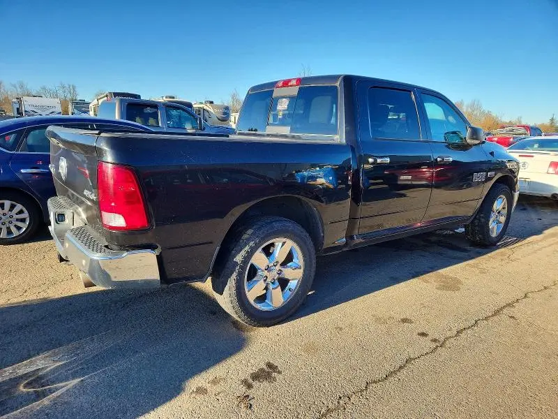 2016 RAM 1500 SLT  