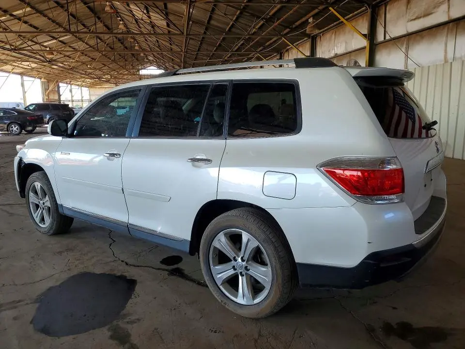 2013 TOYOTA HIGHLANDER LIMITED  