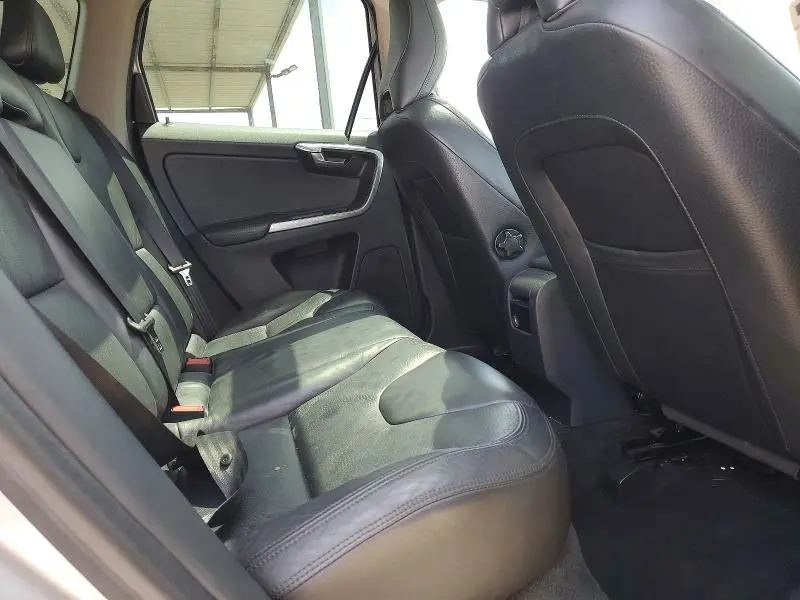 2014 VOLVO XC60 3.2  