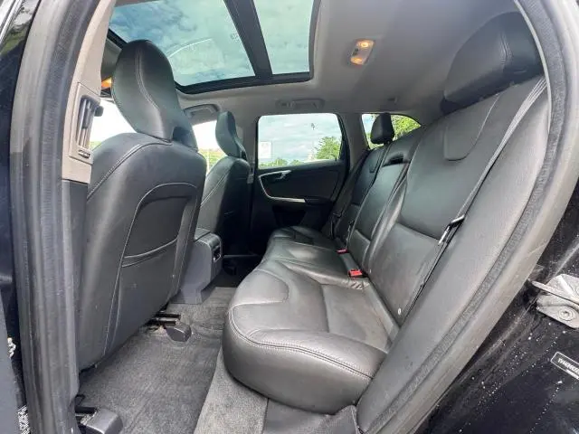 2017 VOLVO XC60 T5 INSCRIPTION  