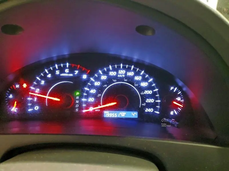 2010 TOYOTA CAMRY BASE  