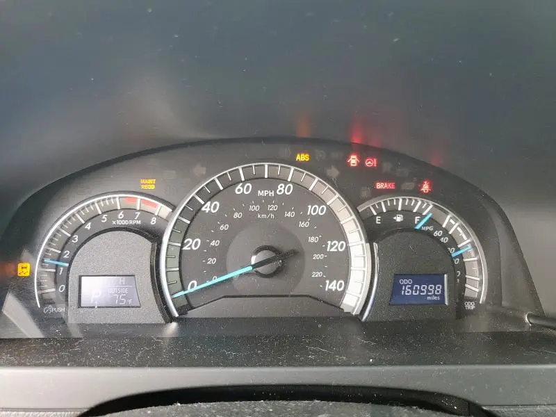 2012 TOYOTA CAMRY BASE  