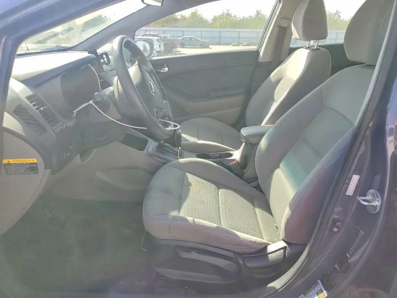 2016 KIA FORTE LX  