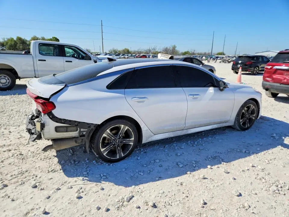 2022 KIA K5 EX  