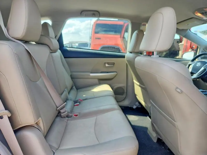 2014 TOYOTA PRIUS V FIVE  