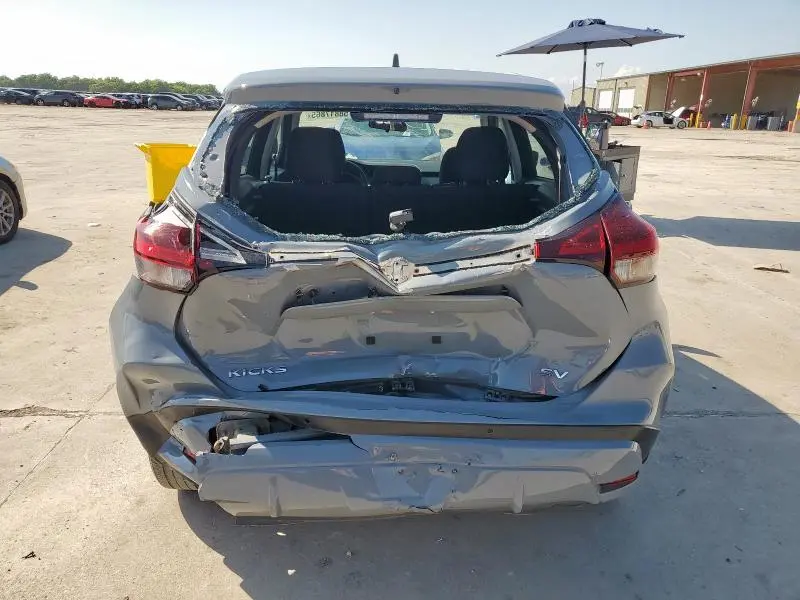 2023 NISSAN KICKS SV  
