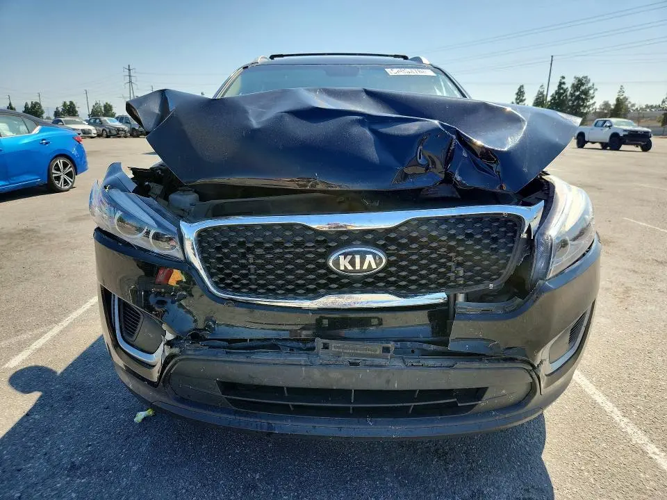2016 KIA SORENTO LX  