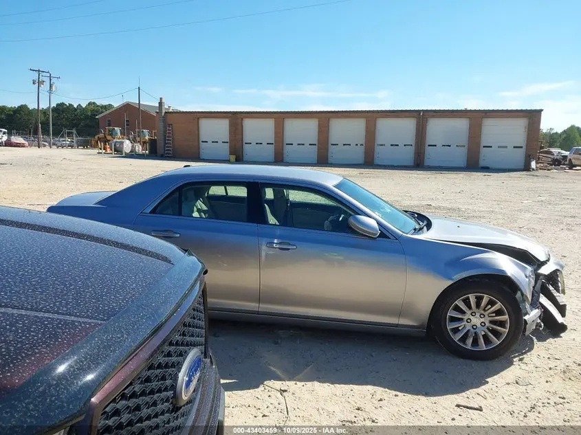 2013 CHRYSLER 300 MOTOWN