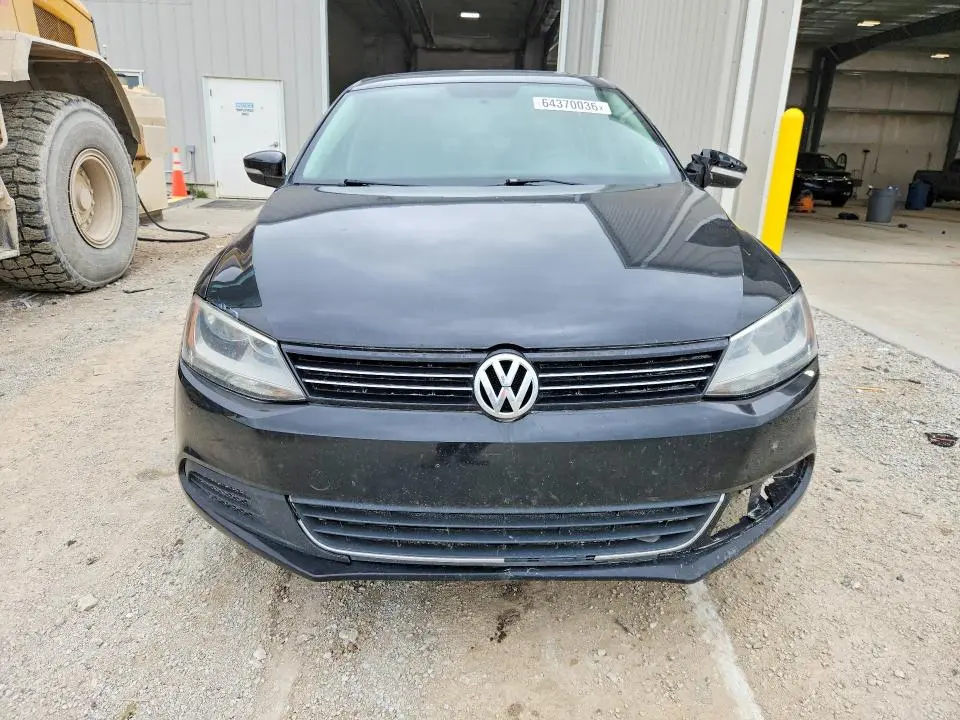 2014 VOLKSWAGEN JETTA SE  