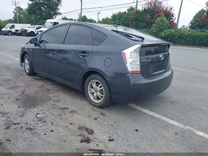 2011 TOYOTA PRIUS THREE