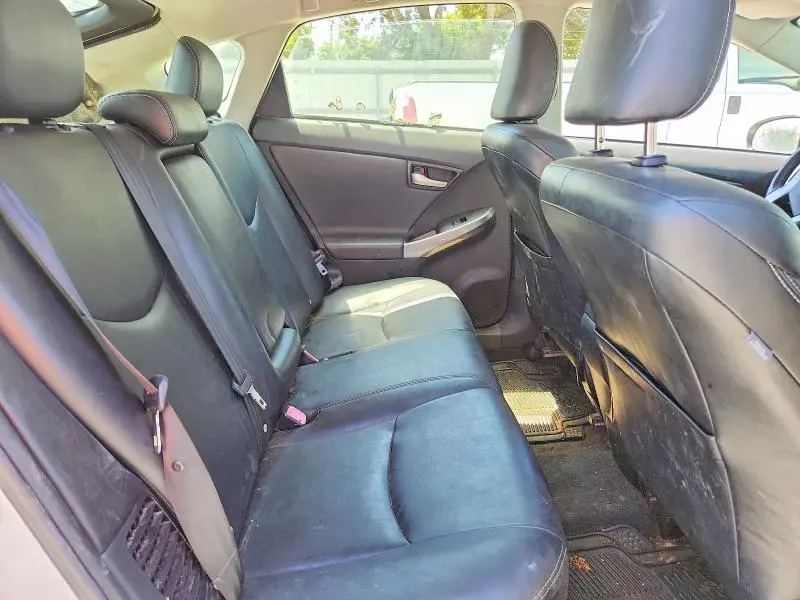 2015 TOYOTA PRIUS PERSONA SERIES  