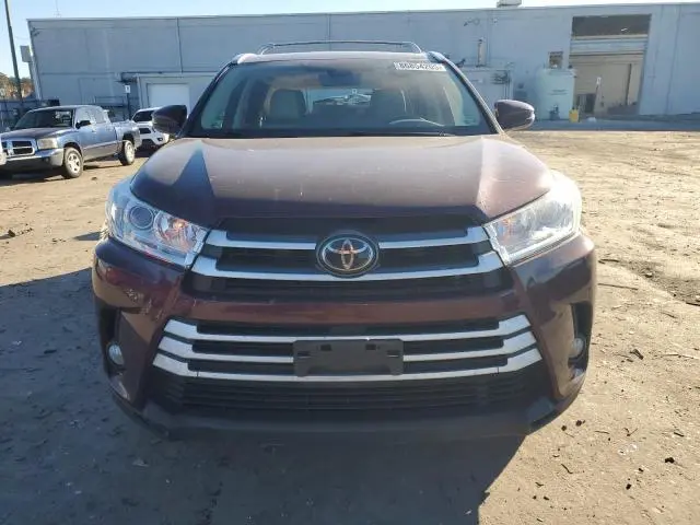 2018 TOYOTA HIGHLANDER SE  