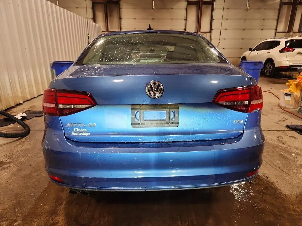 2016 VOLKSWAGEN JETTA SE  